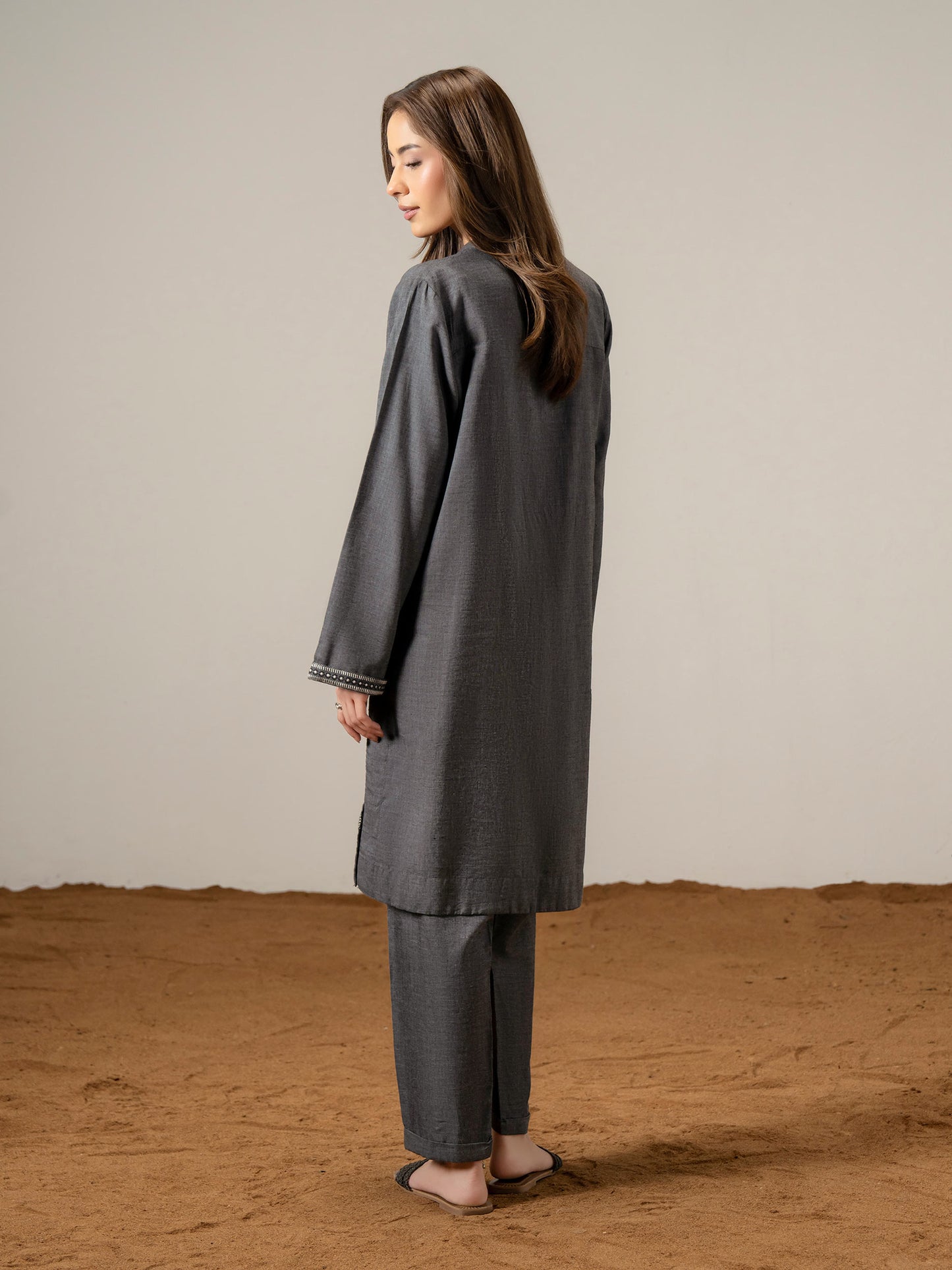 2 Piece Yarn Dyed Suit-Embroidered (Pret)