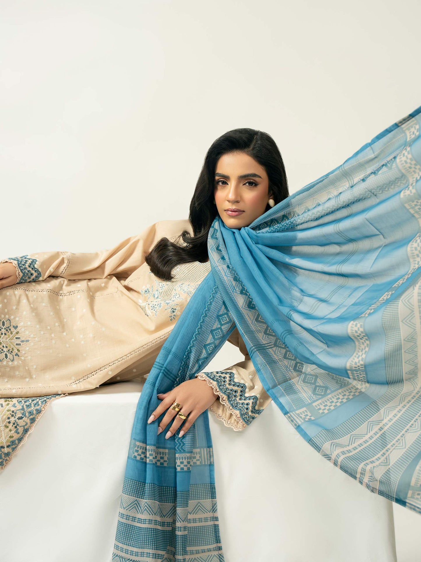 3 Piece Lawn Suit-Embroidered (Pret)