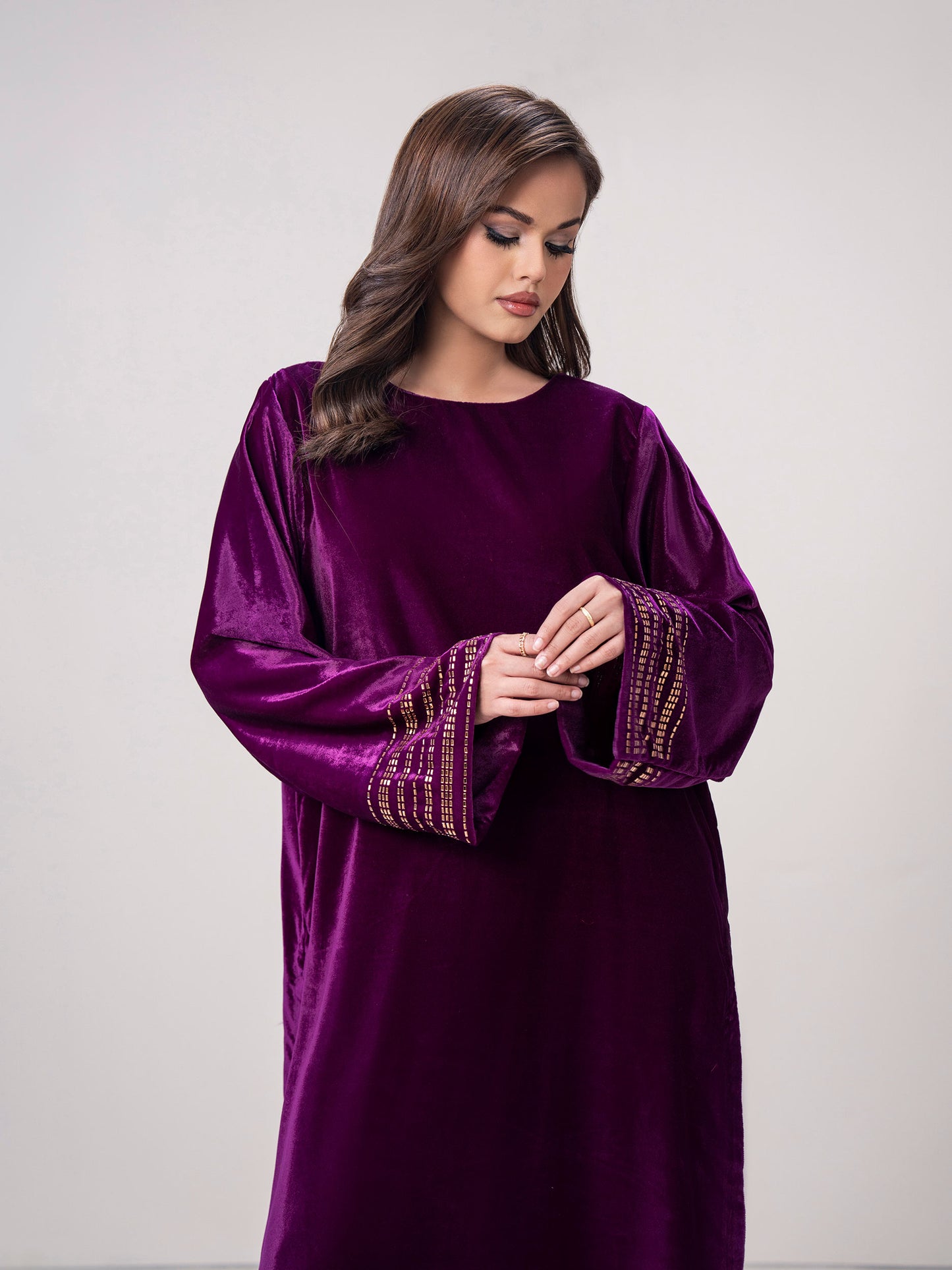 2-Piece Velvet Suit- Embroidered (Pret)