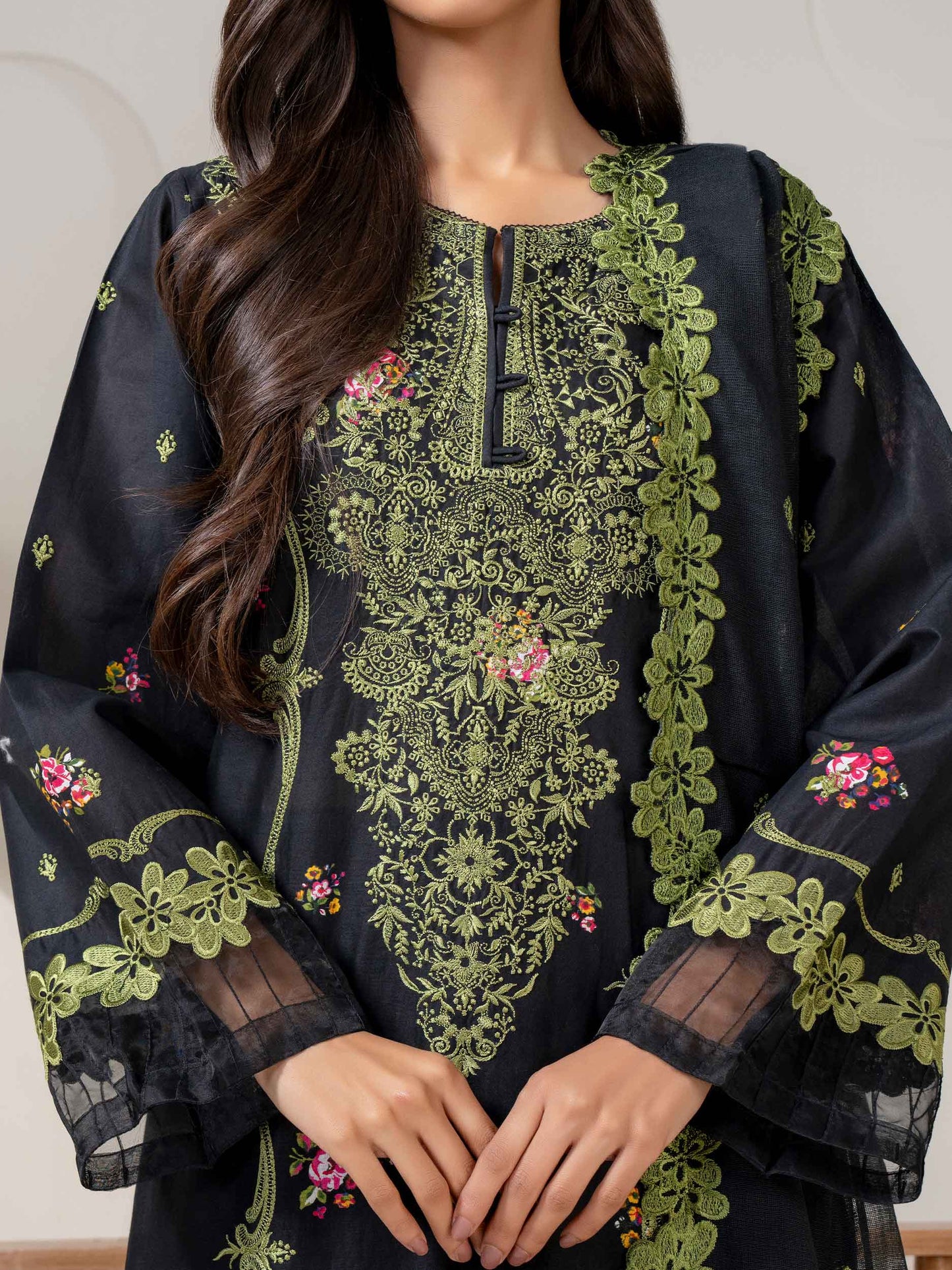 3 Piece Lawn Suit-Embroidered (Pret)