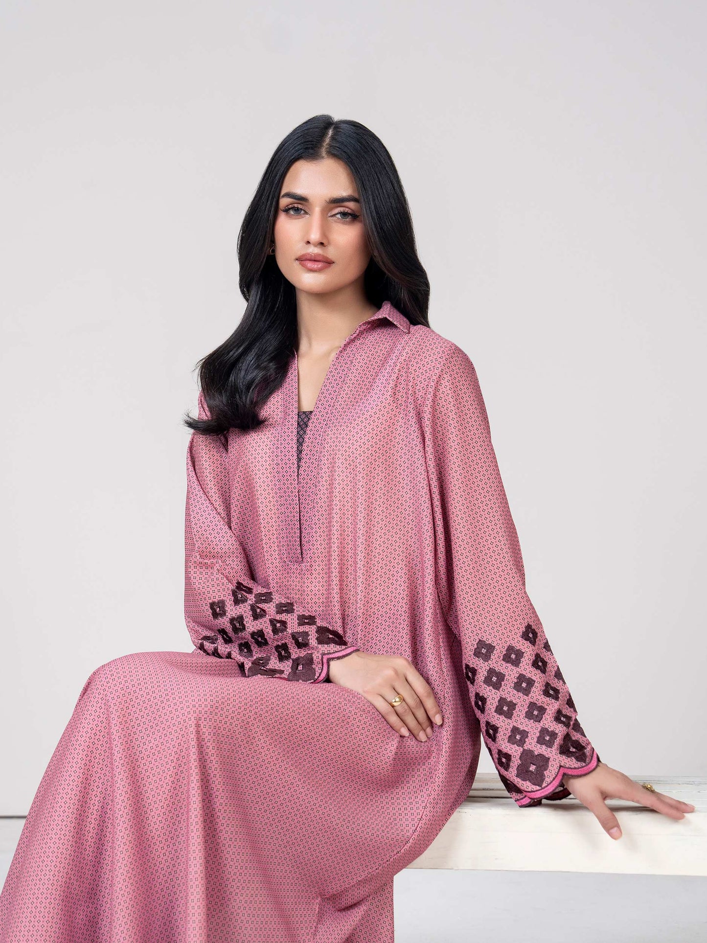 2 Piece Grip Suit- Embroidered (Pret)