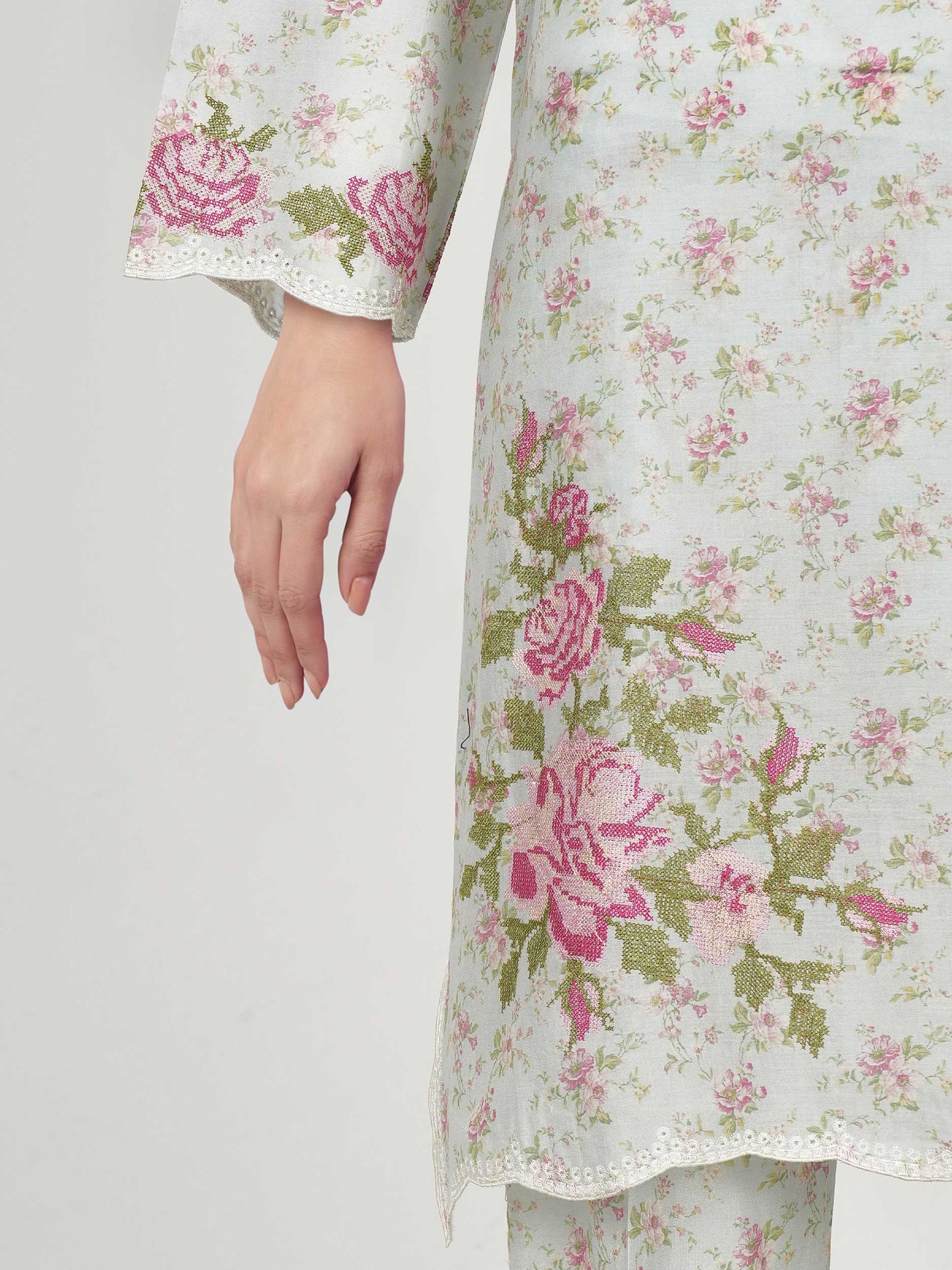 2 Piece Lawn Suit- Embroidered (Pret)
