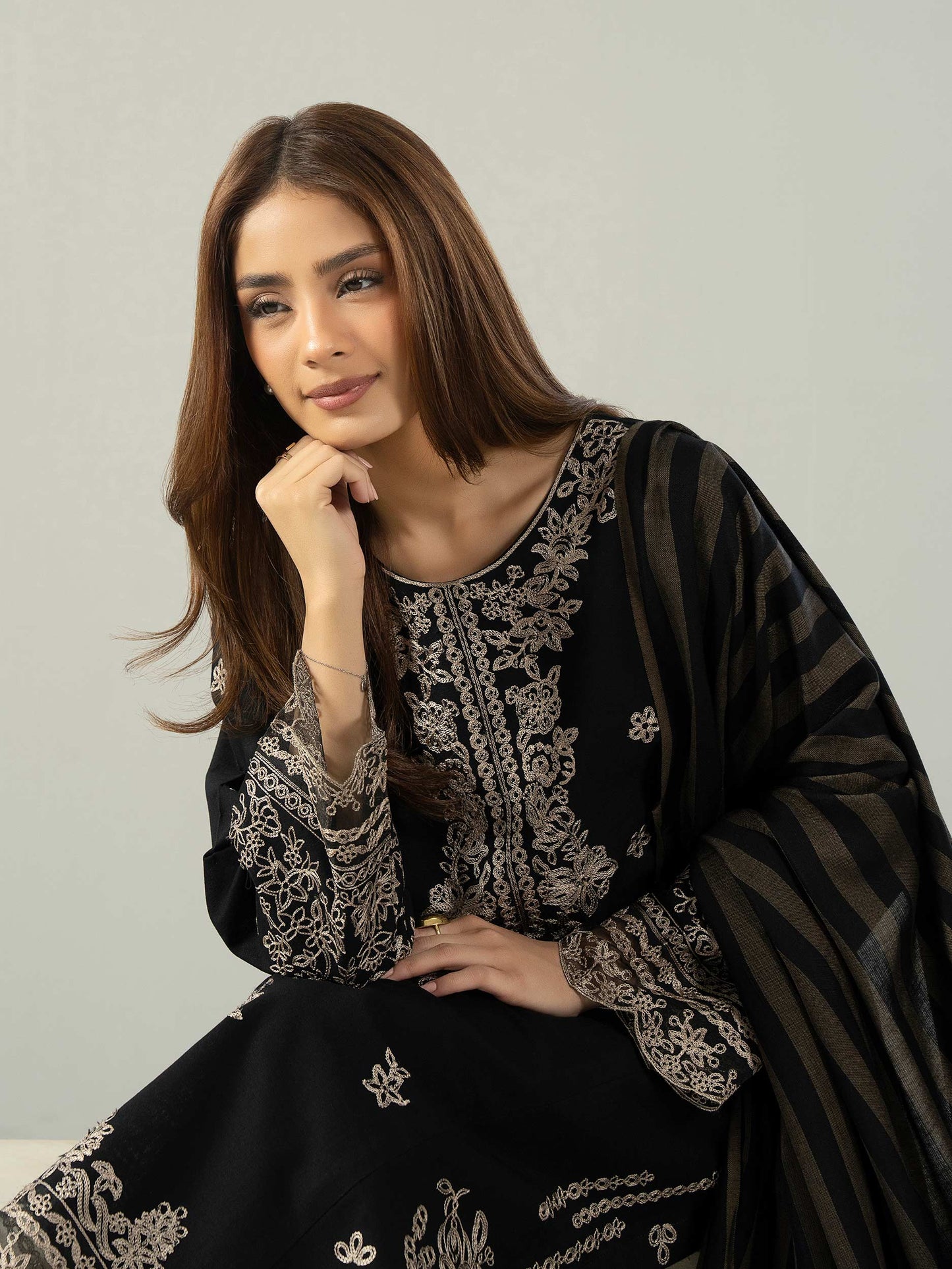 3 Piece Khaddar Suit- Embroidered (Pret)