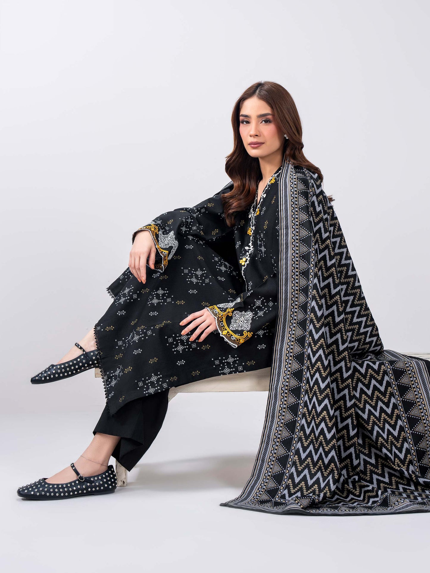 2 Piece Slub Khaddar Suit- Embroidered (Pret)