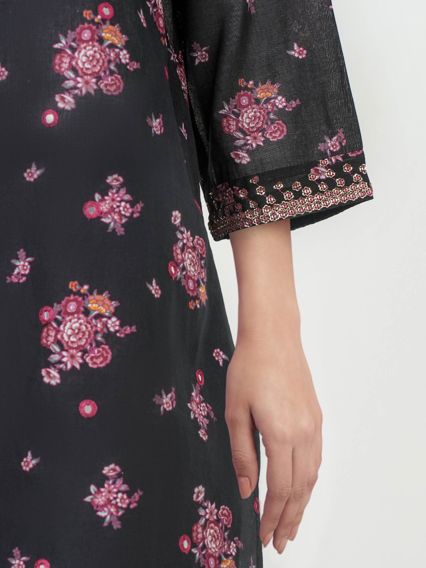 3 Piece Lawn Suit- Embroidered (Pret)