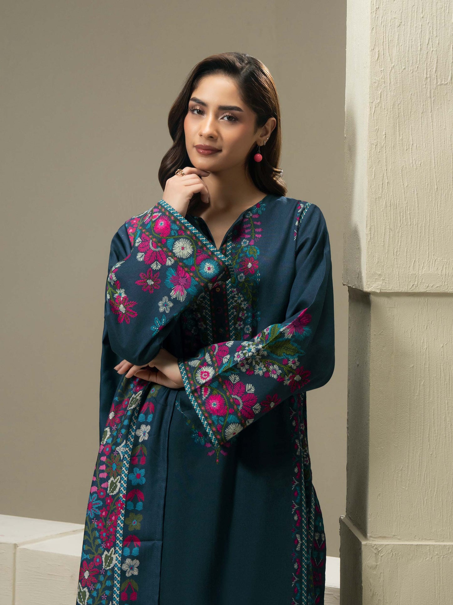 3 Piece Khaddar Suit-Prined (Pret)