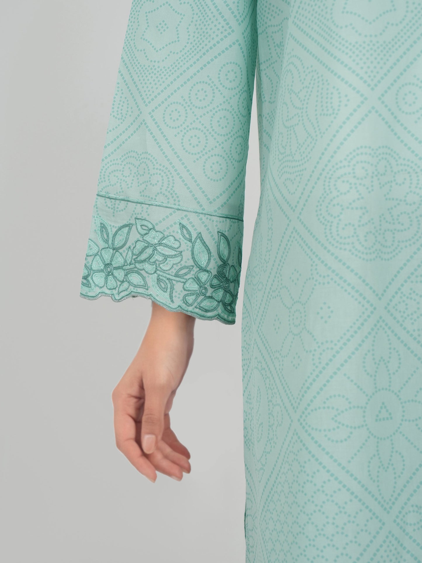 2 Piece Cambric Suit- Embroidered (Pret)