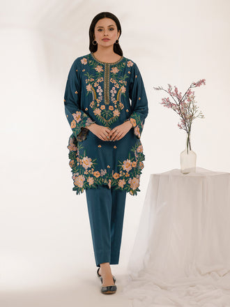 2-piece-satin-suit-embroidered-(pret)