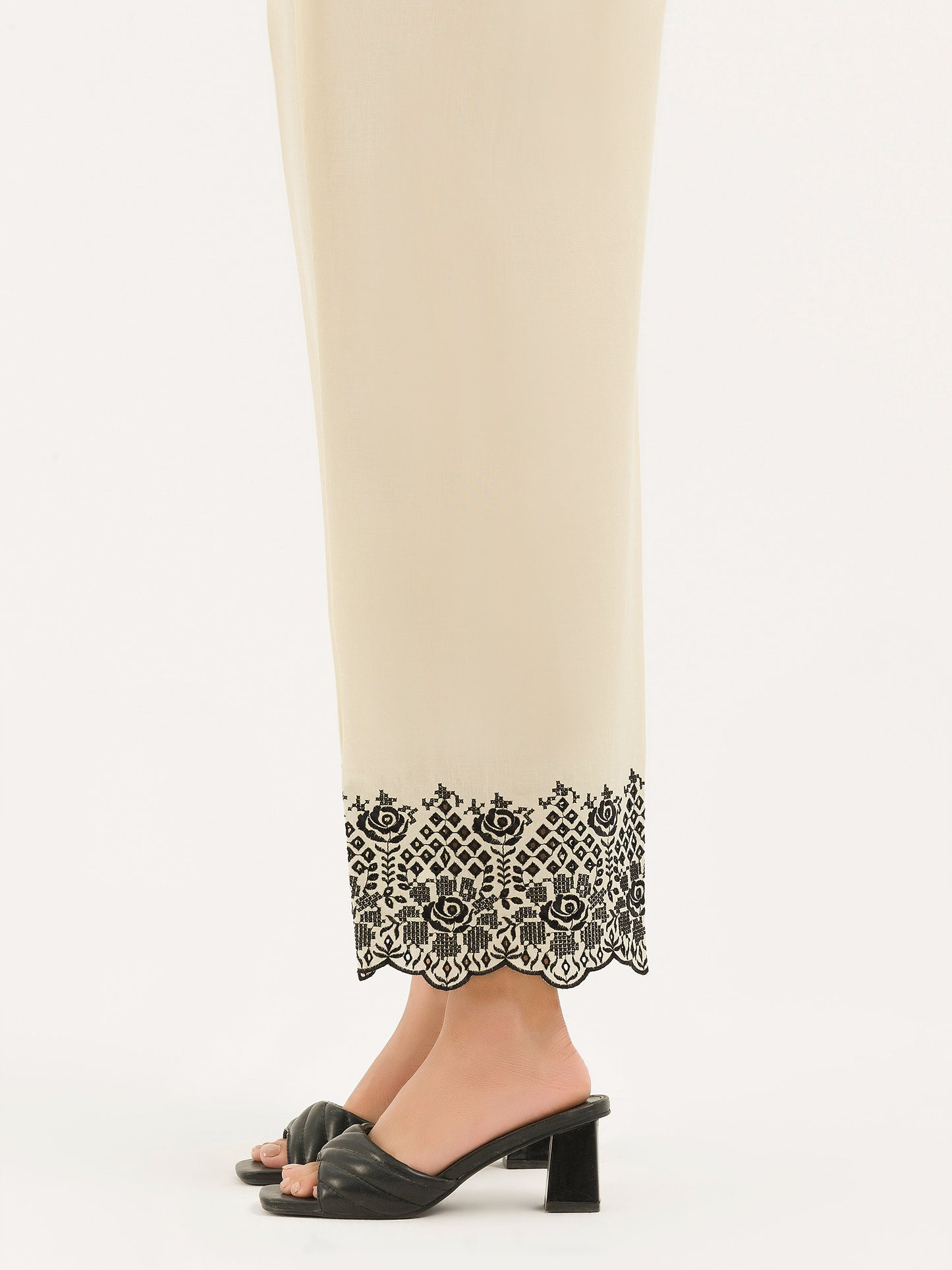 Embroidered Cambric Trouser(Pret)