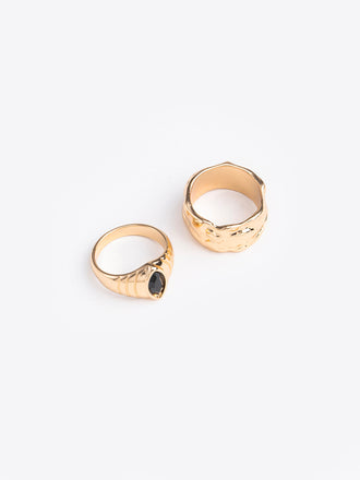 textured-bold-ring-set