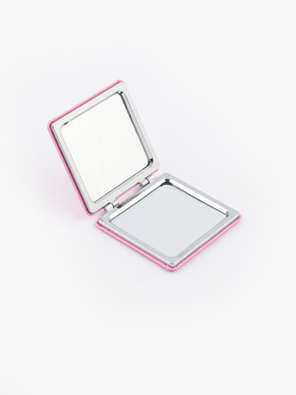 abstract-compact-mirror