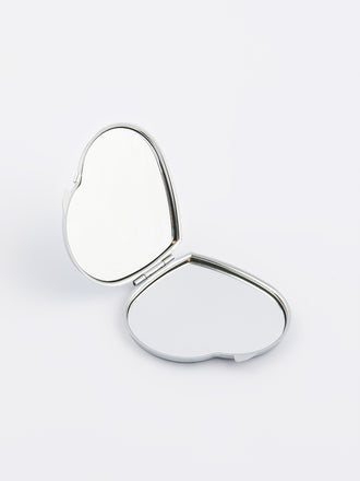 heart-shape-compact-mirror