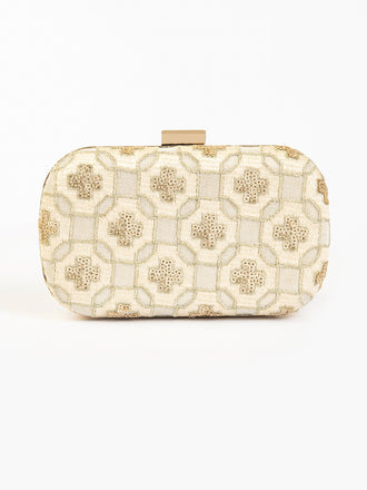 embroidered-formal-clutch