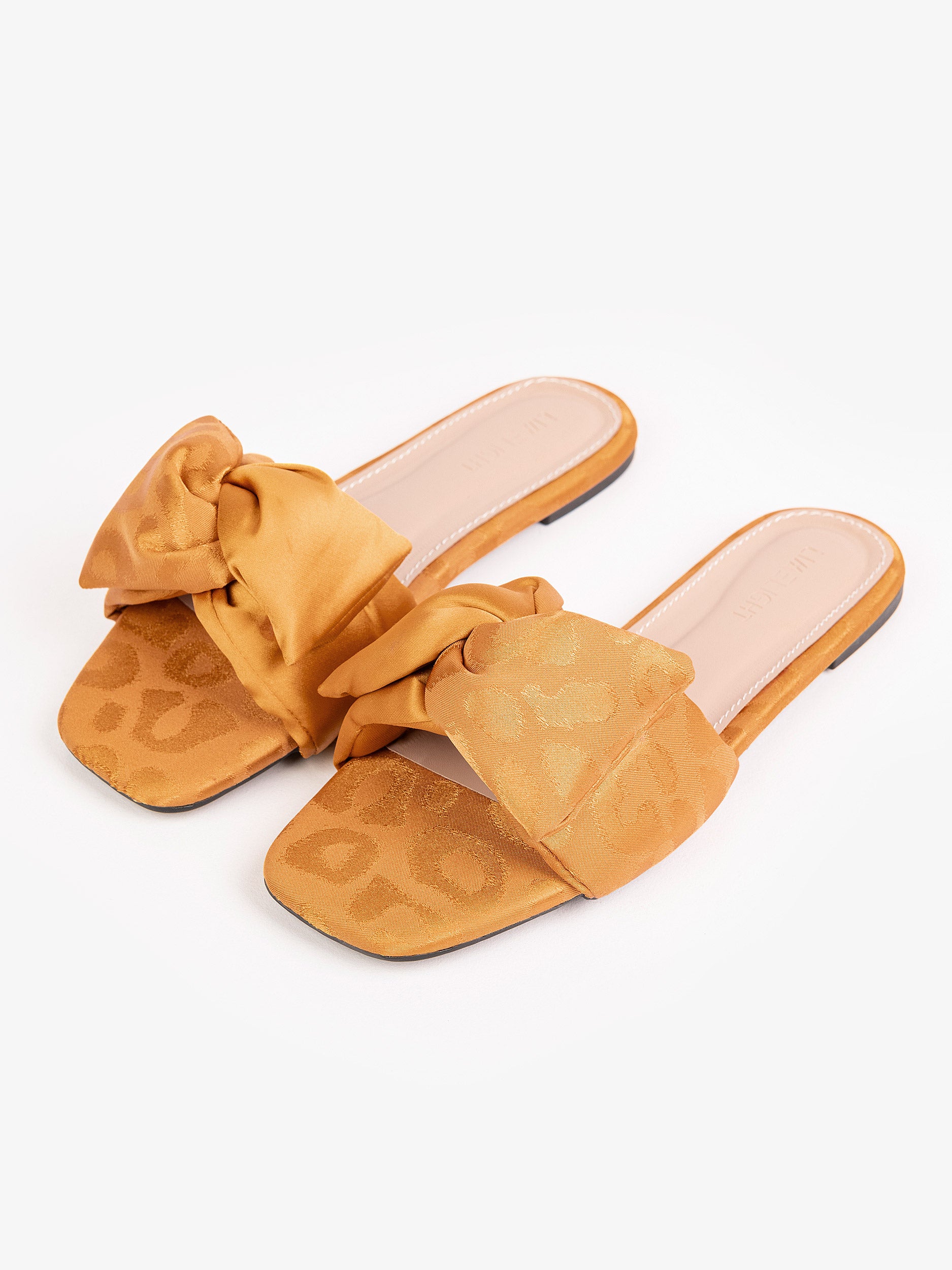 Knotted Flats – Limelightpk - Main Image