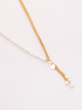 pearl-embellished-necklace