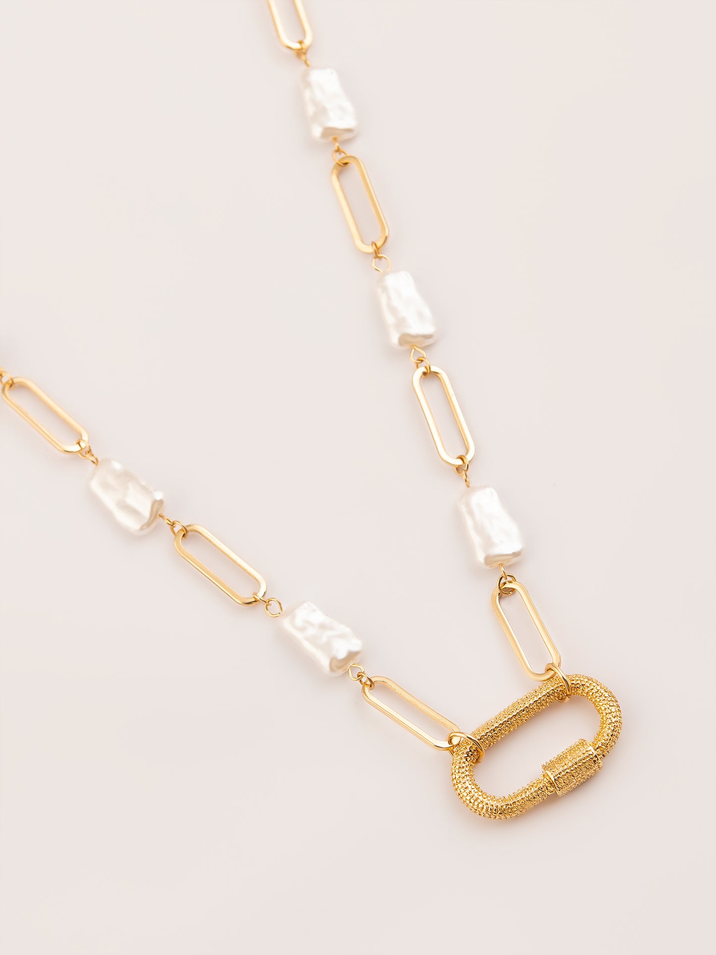 Embellished Loop Necklace