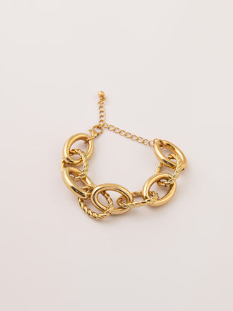 metallic-chain-loop-bracelet
