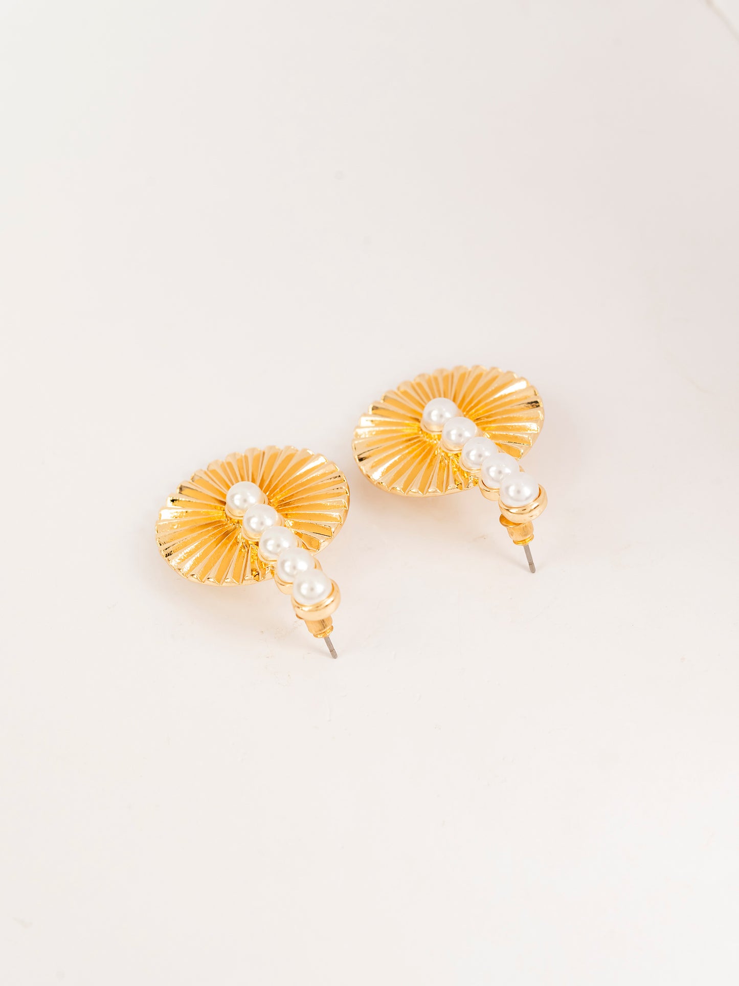 Pleated Pearl Earrings