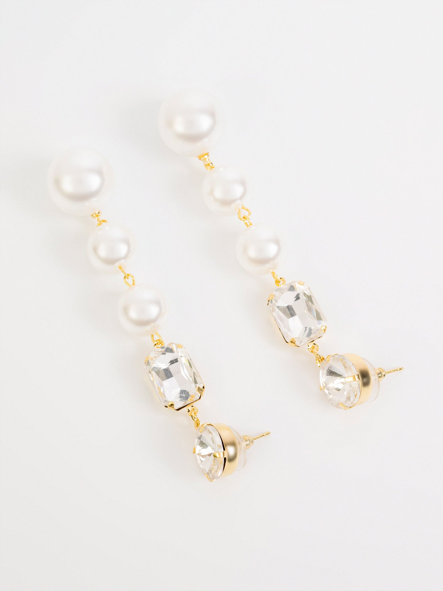 Dangle Pearl Earrings