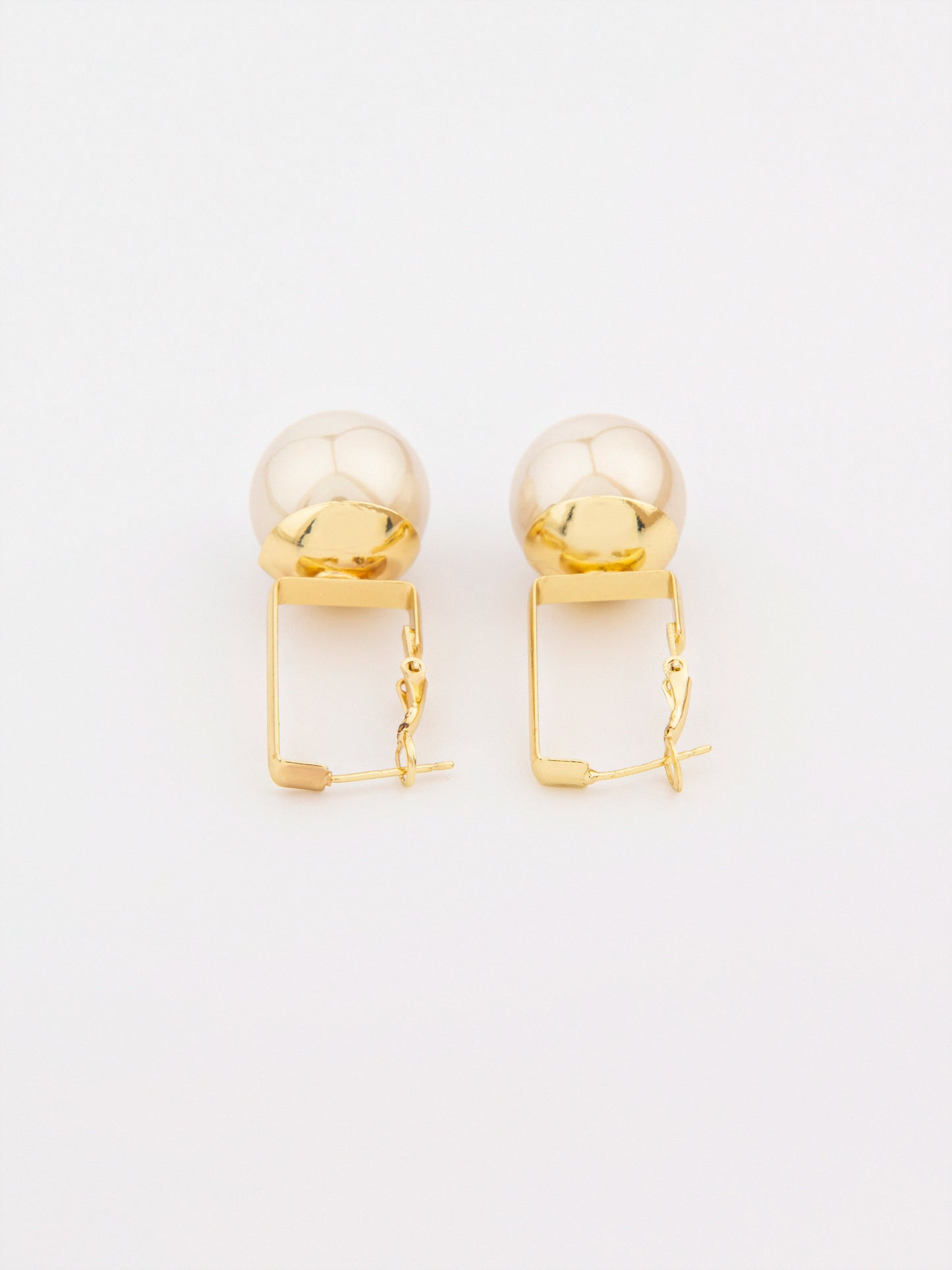 Pearl Drops