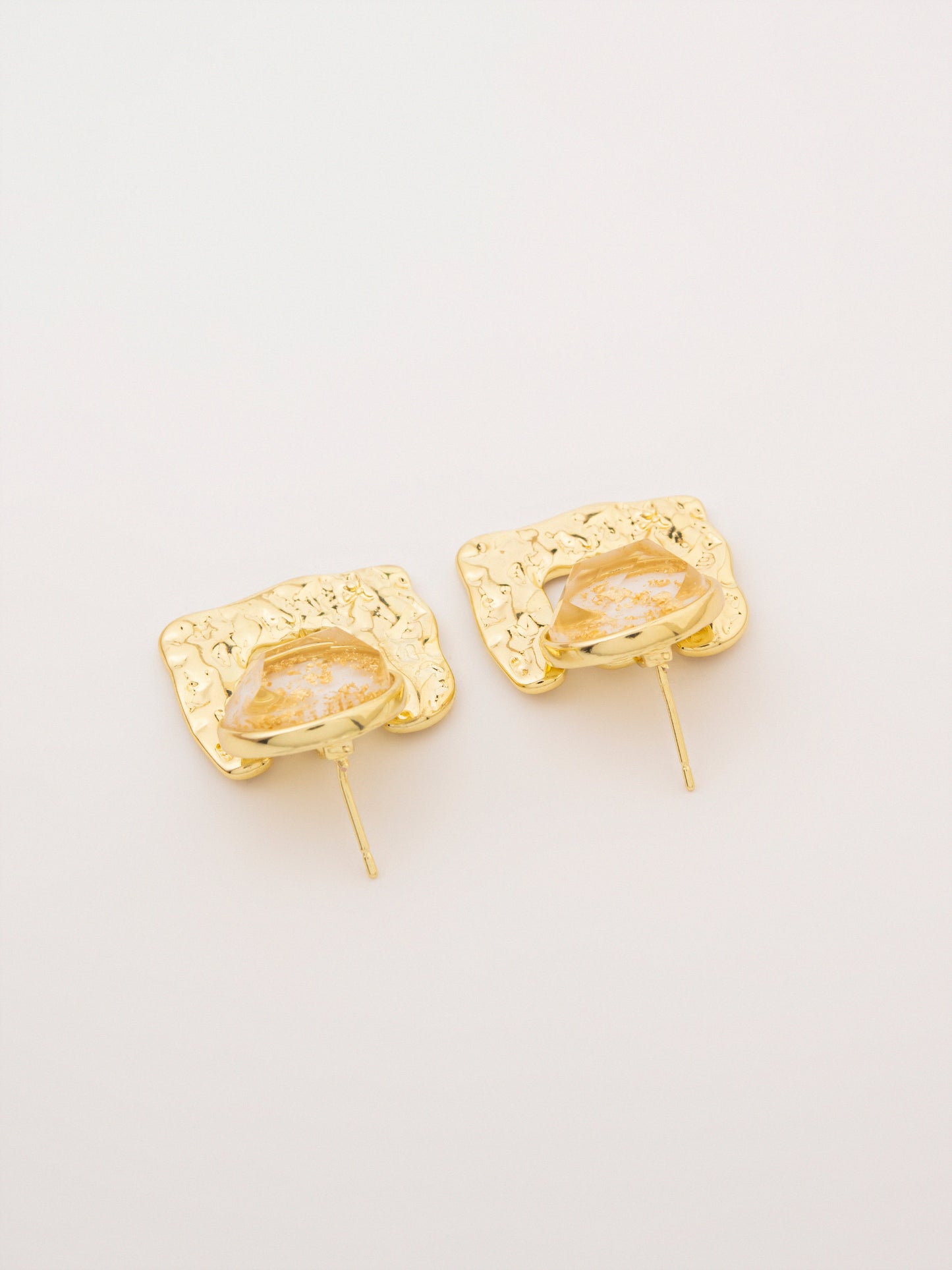 Geometric Studs