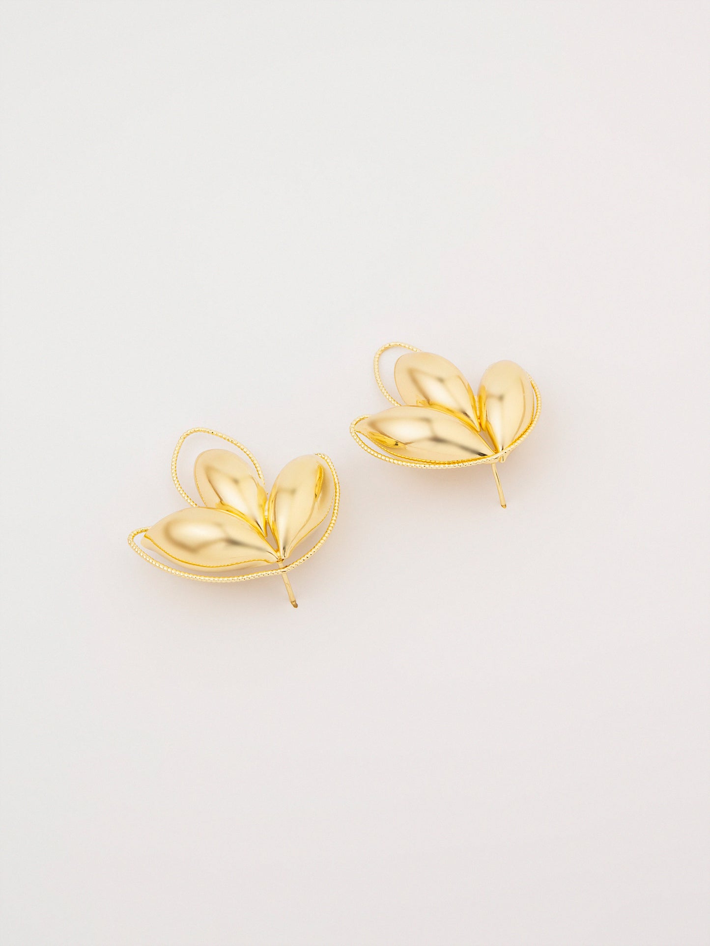 Leaf Studs