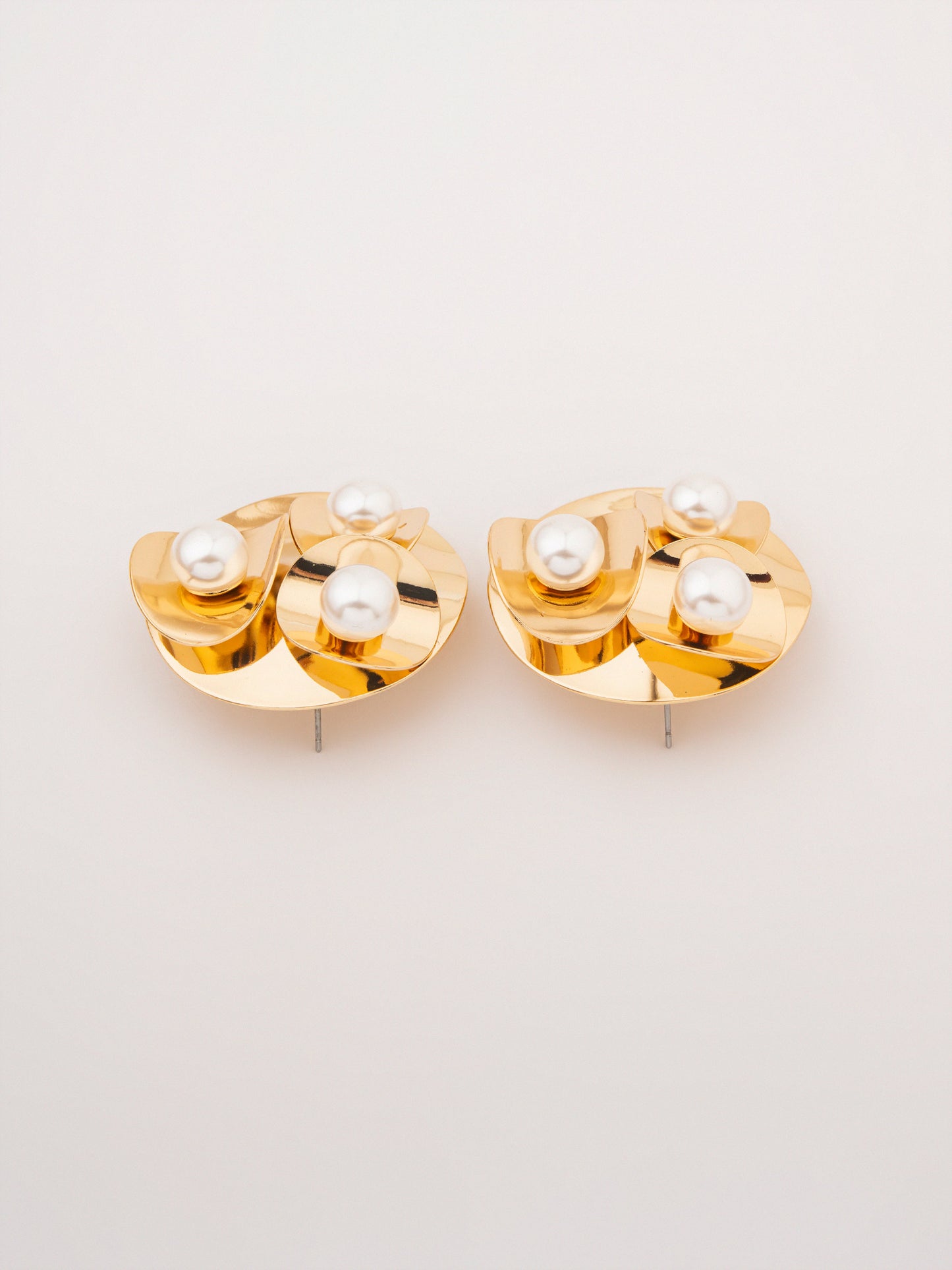Pearl Cluster Studs