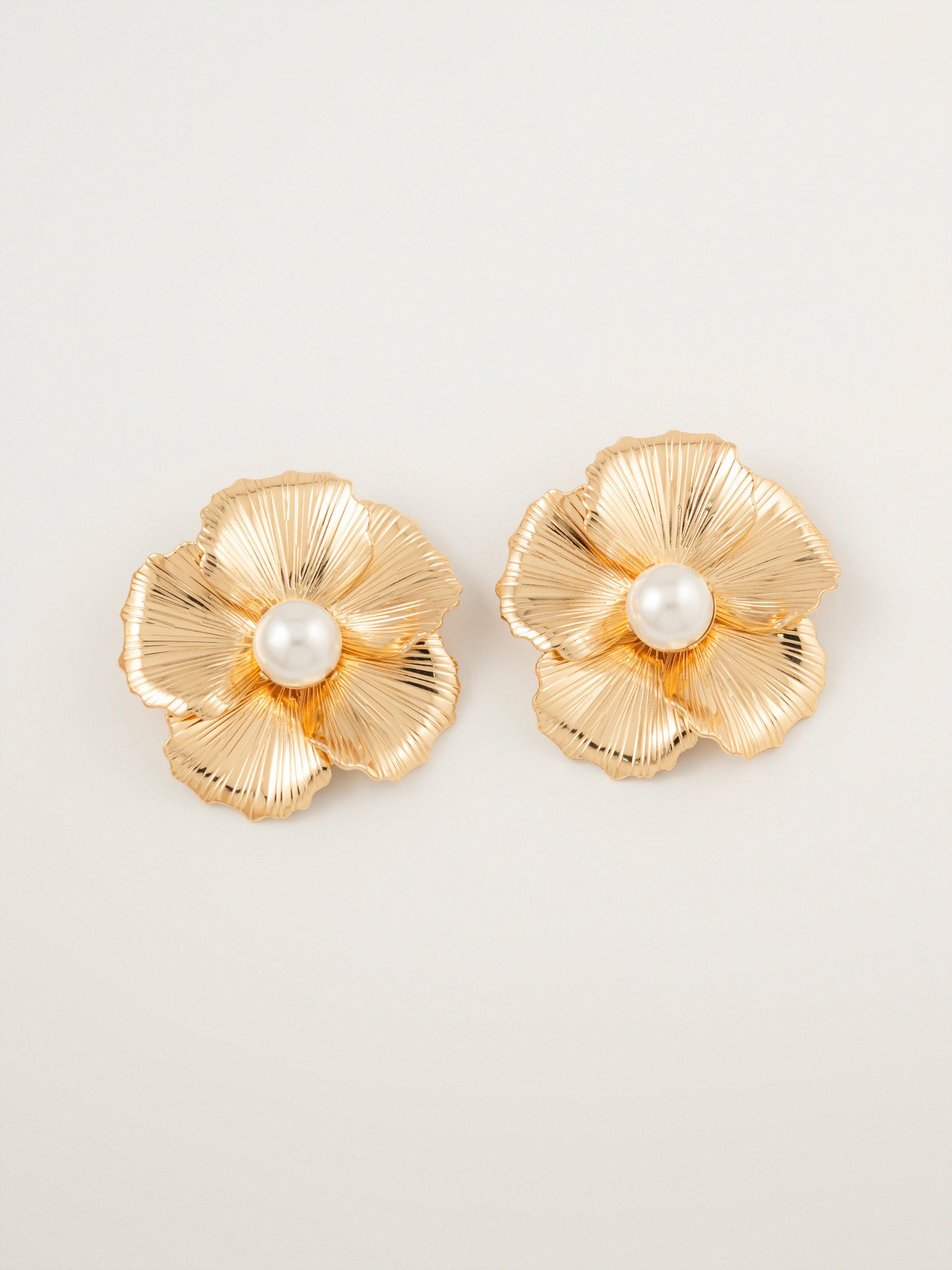 Floral Pearl Earrings