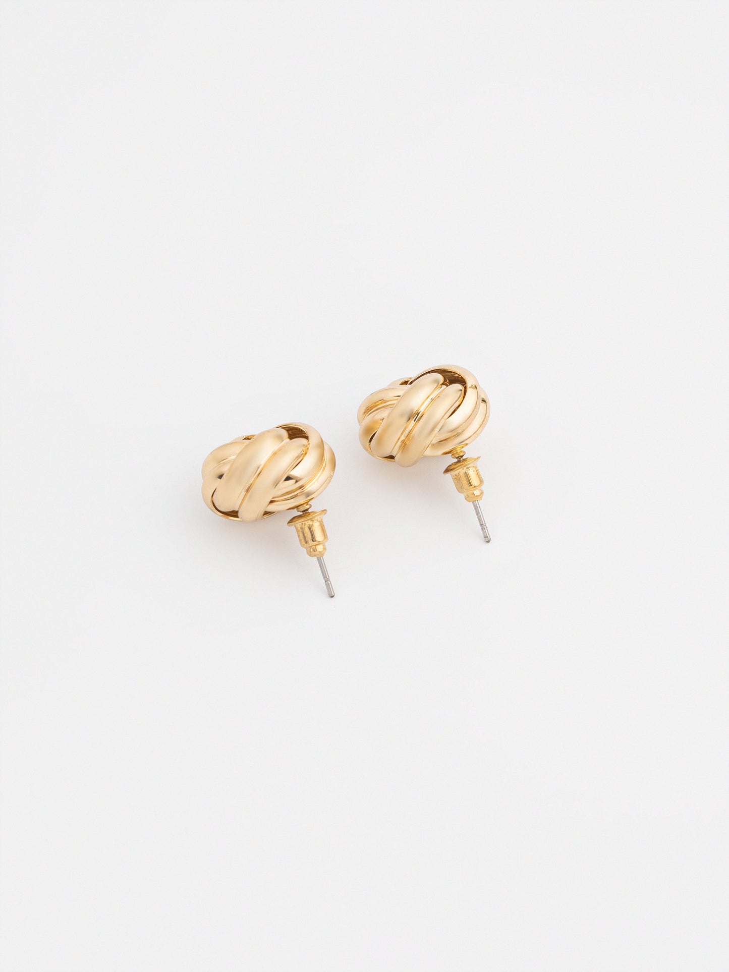 Knoted Studs