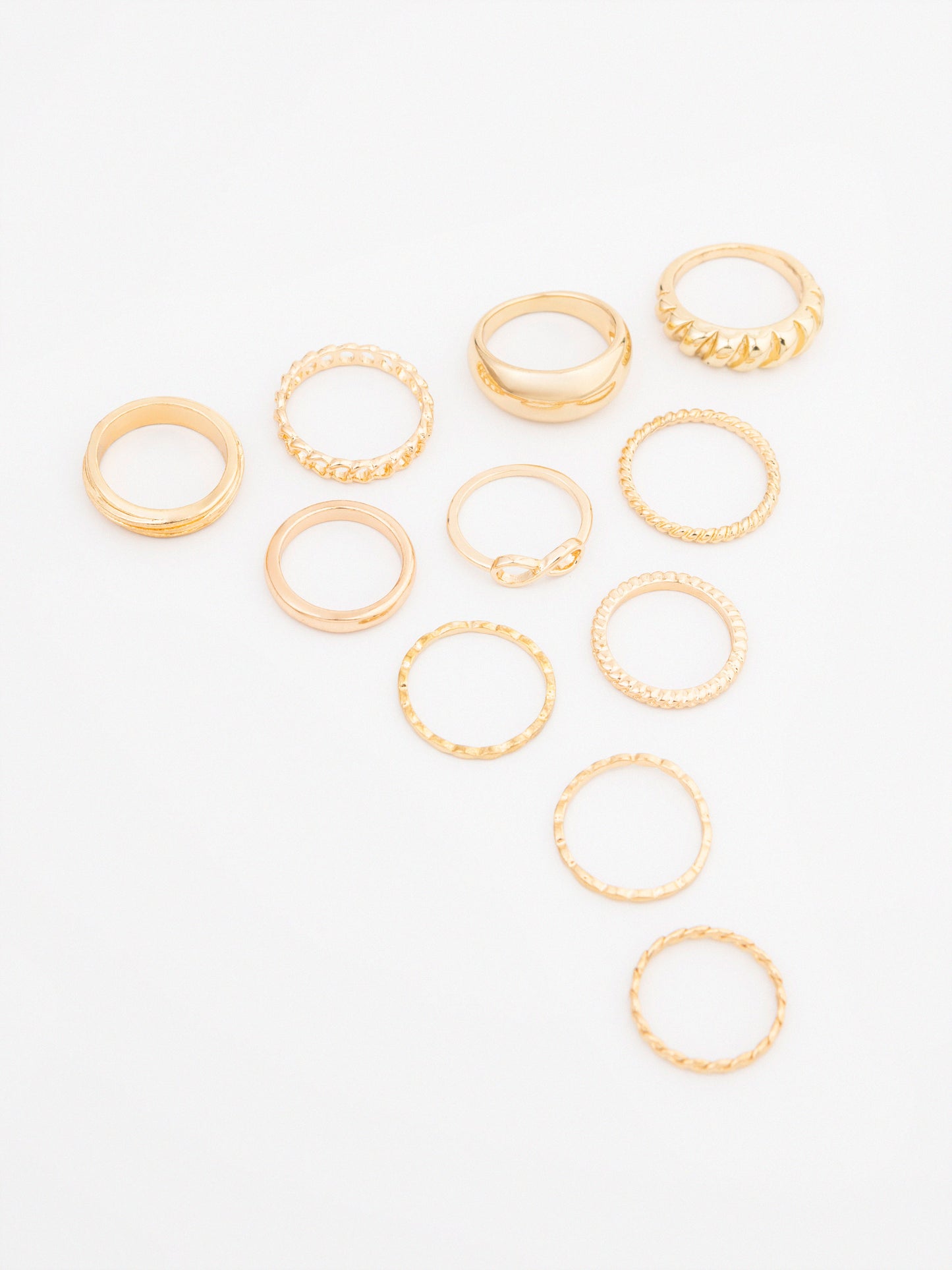 Geometric Ring Set