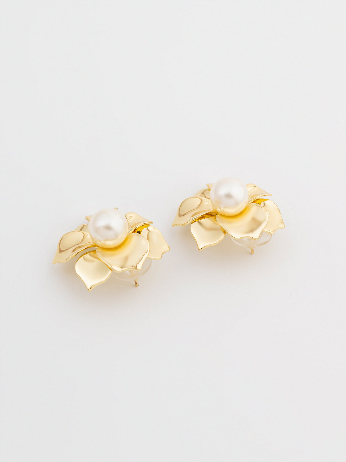 Pearl Floral Studs