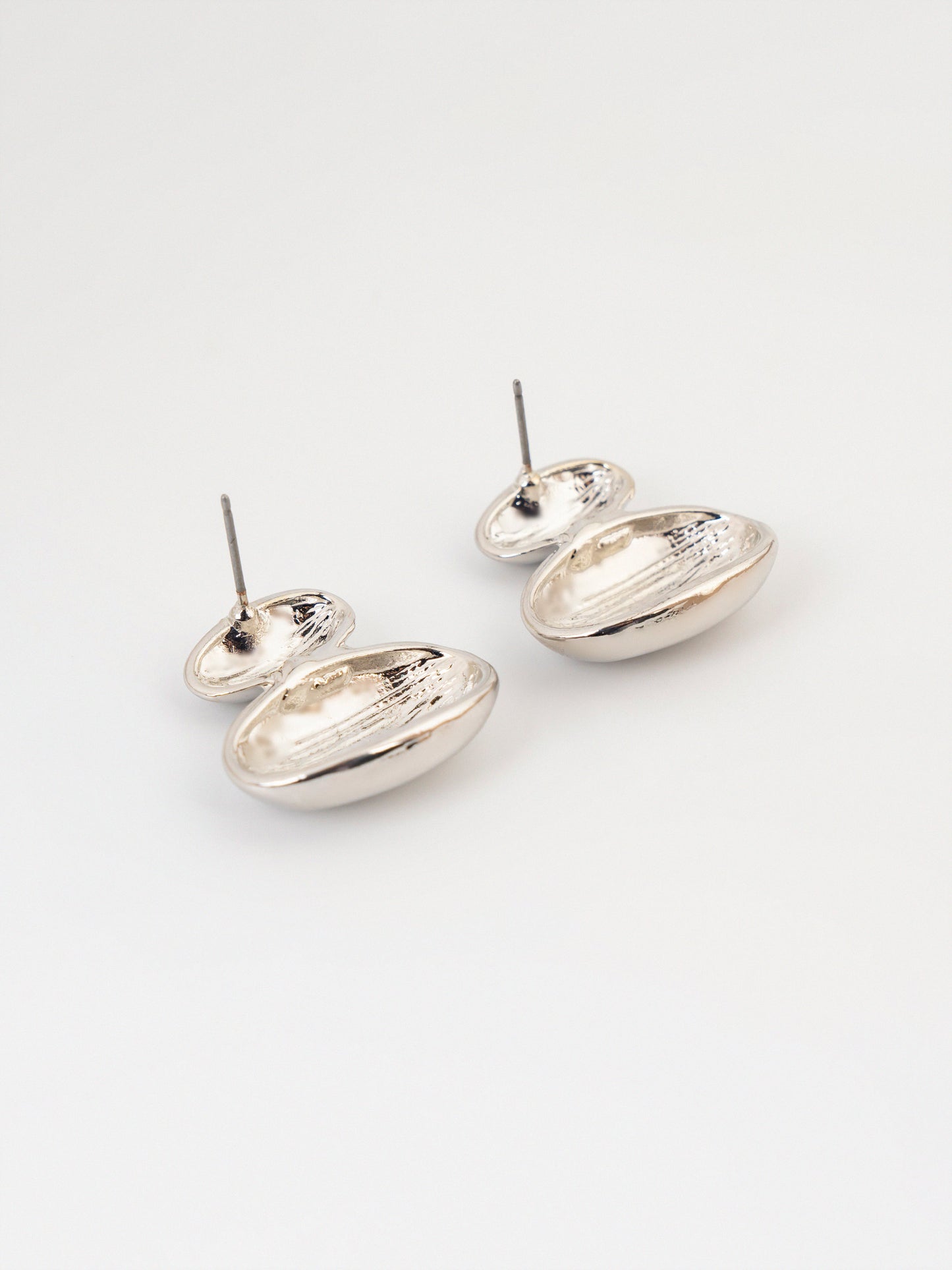 Glossy Studs