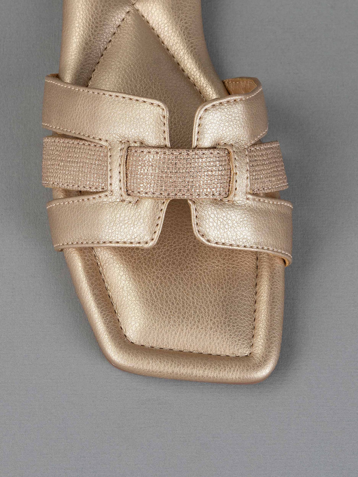 Lustre Flats