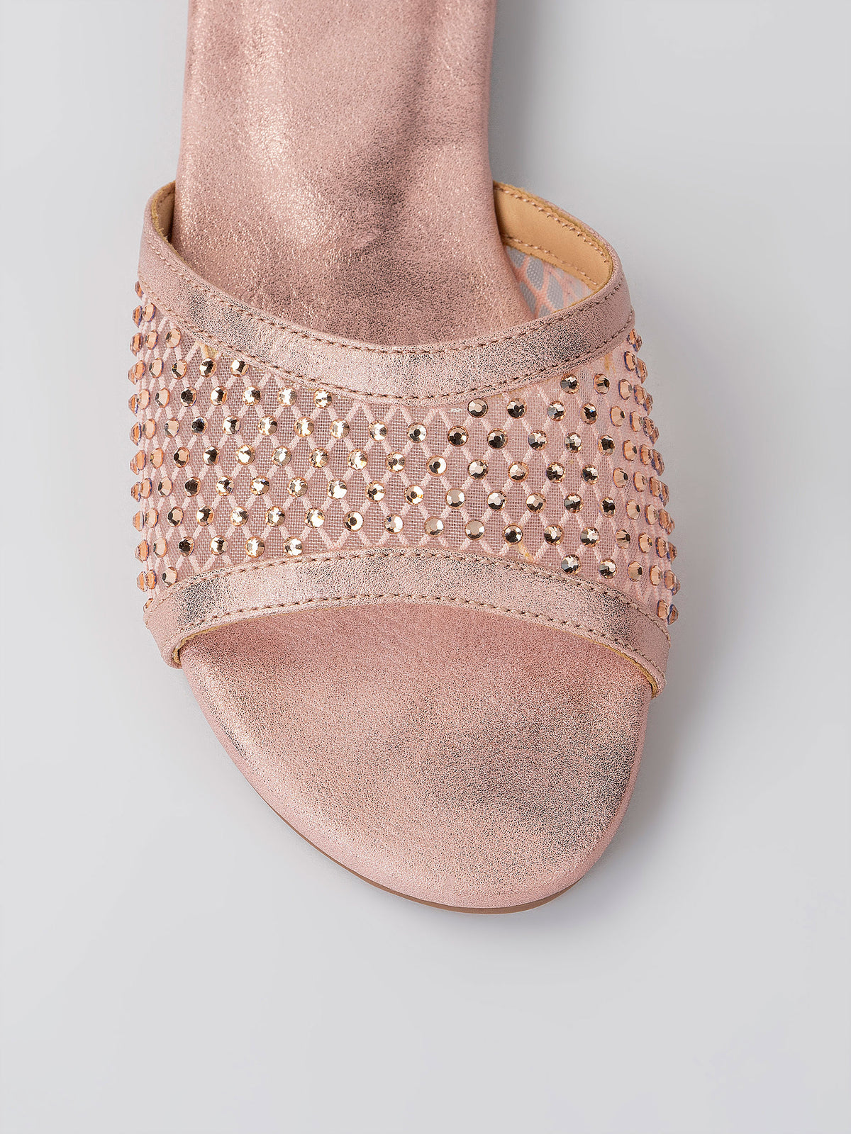 Studded Mesh Slides
