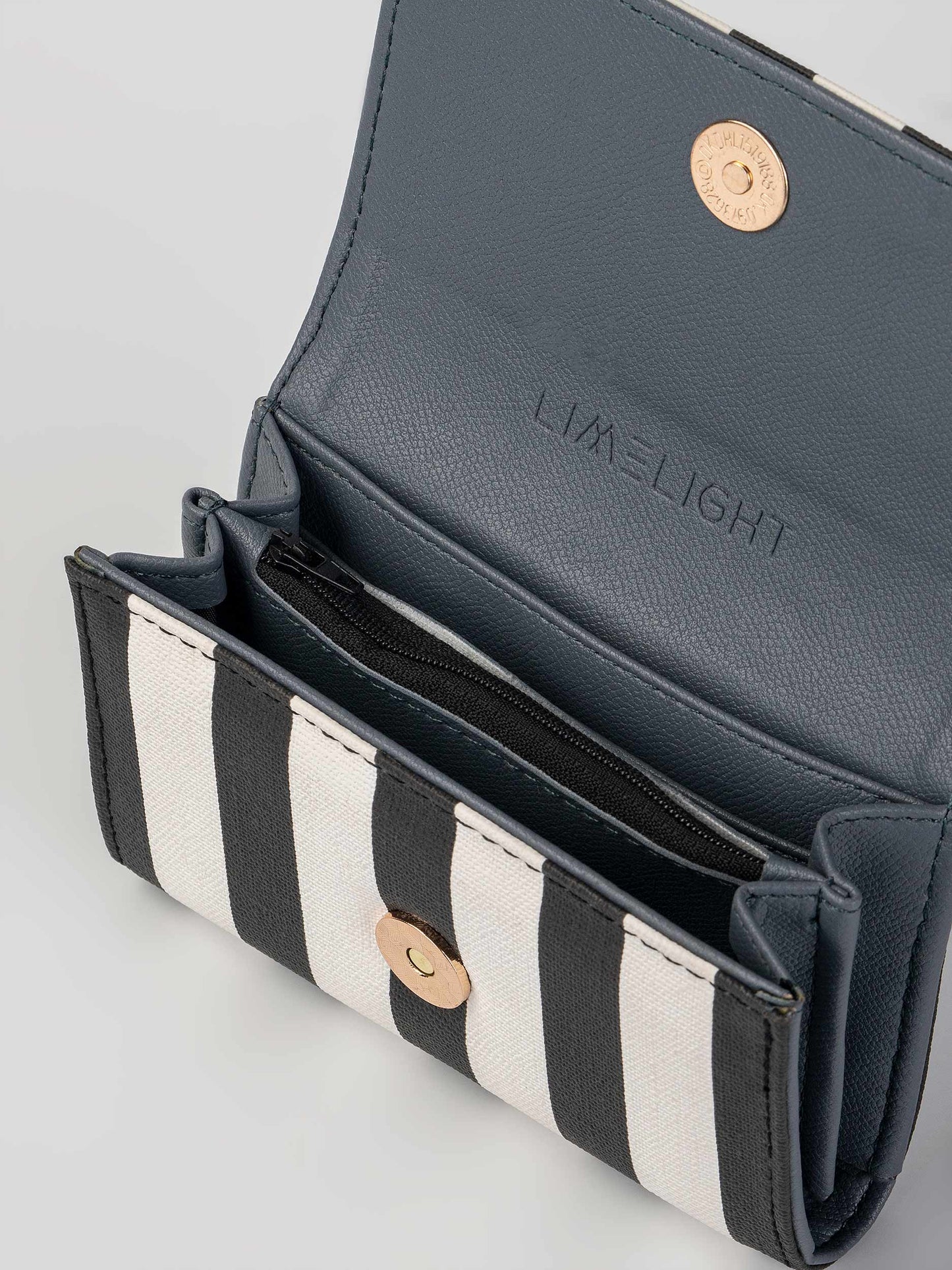Monochrome Wallet