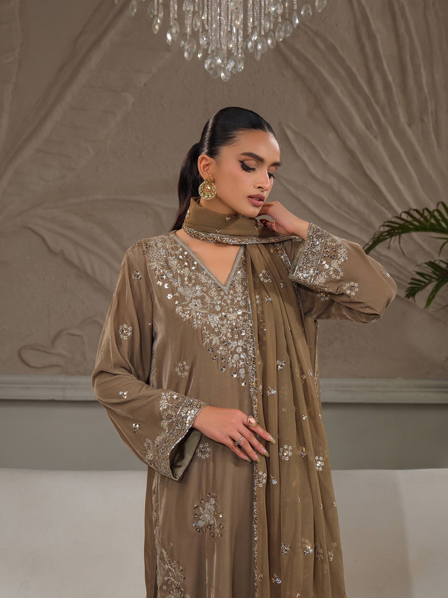 3 Piece Velvet Suit-Embroidered (Unstitched)