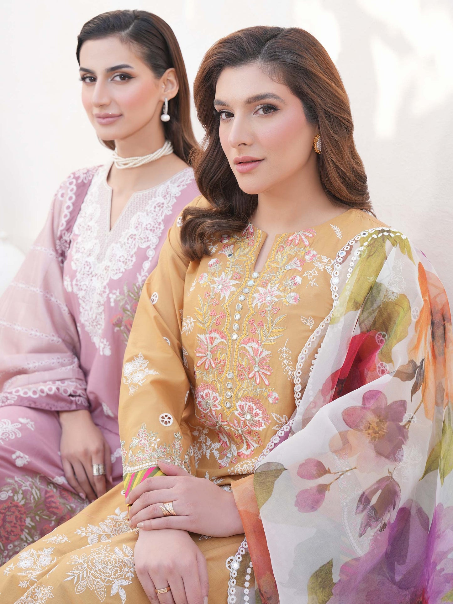 3 Piece Lawn Suit-Embroidered (Unstitched)