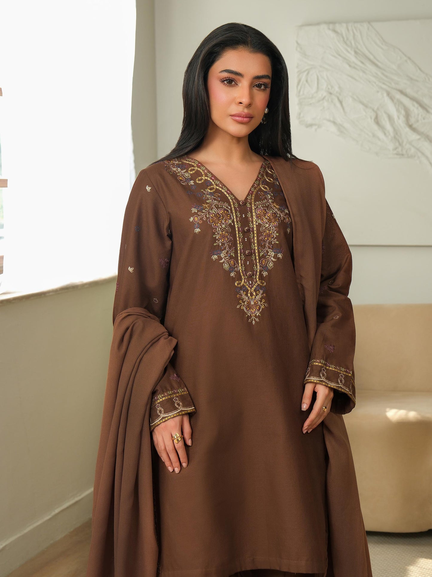 3 Piece Khaddar Suit-Embroidered (Unstitched)