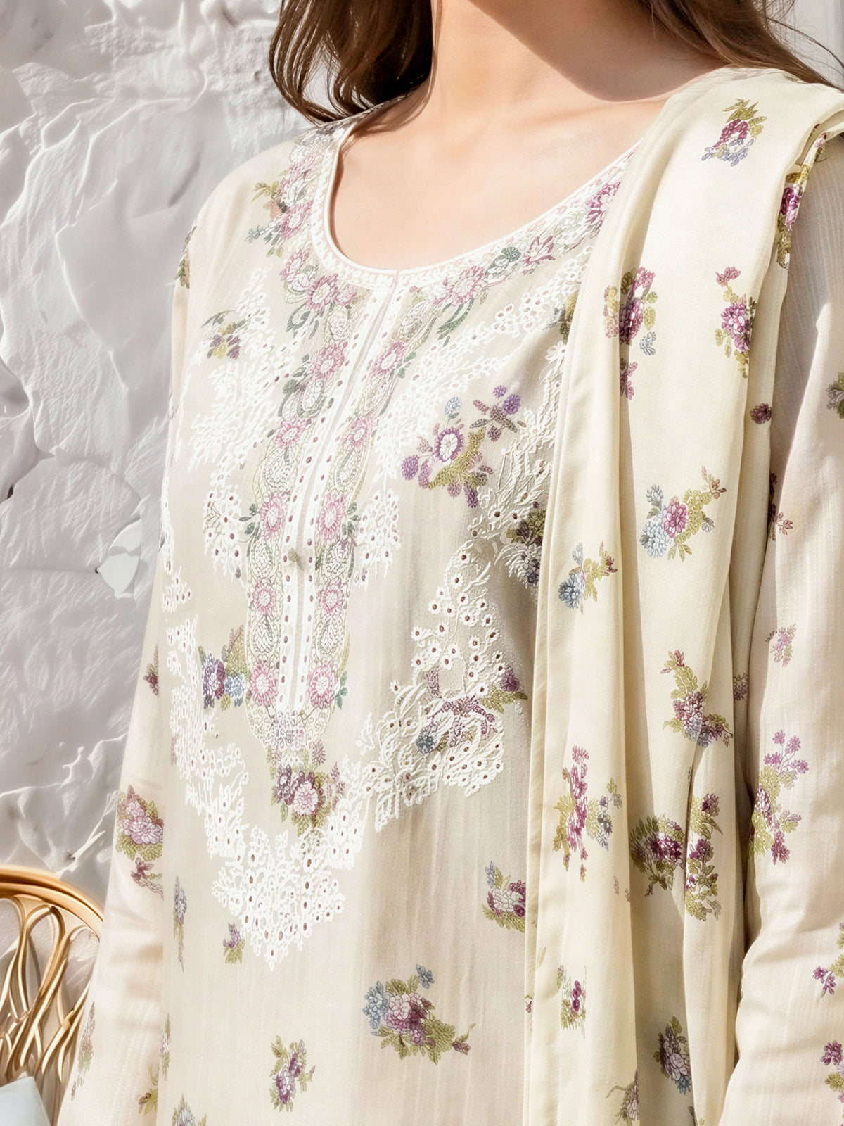 3 Piece Khaddar Suit-Embroidered (Unstitched)