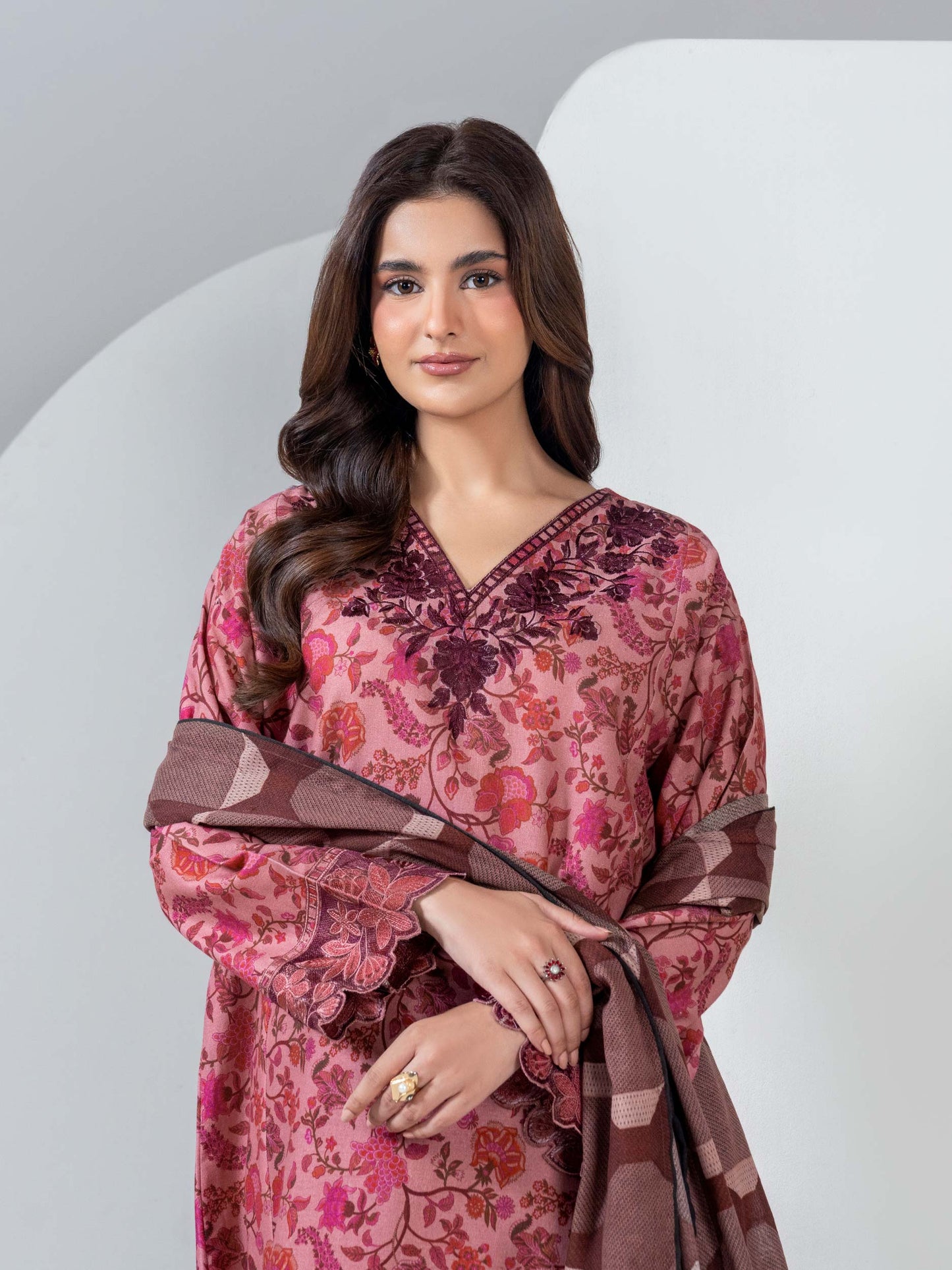 3 Piece Khaddar Suit-Embroidered (Unstitched)