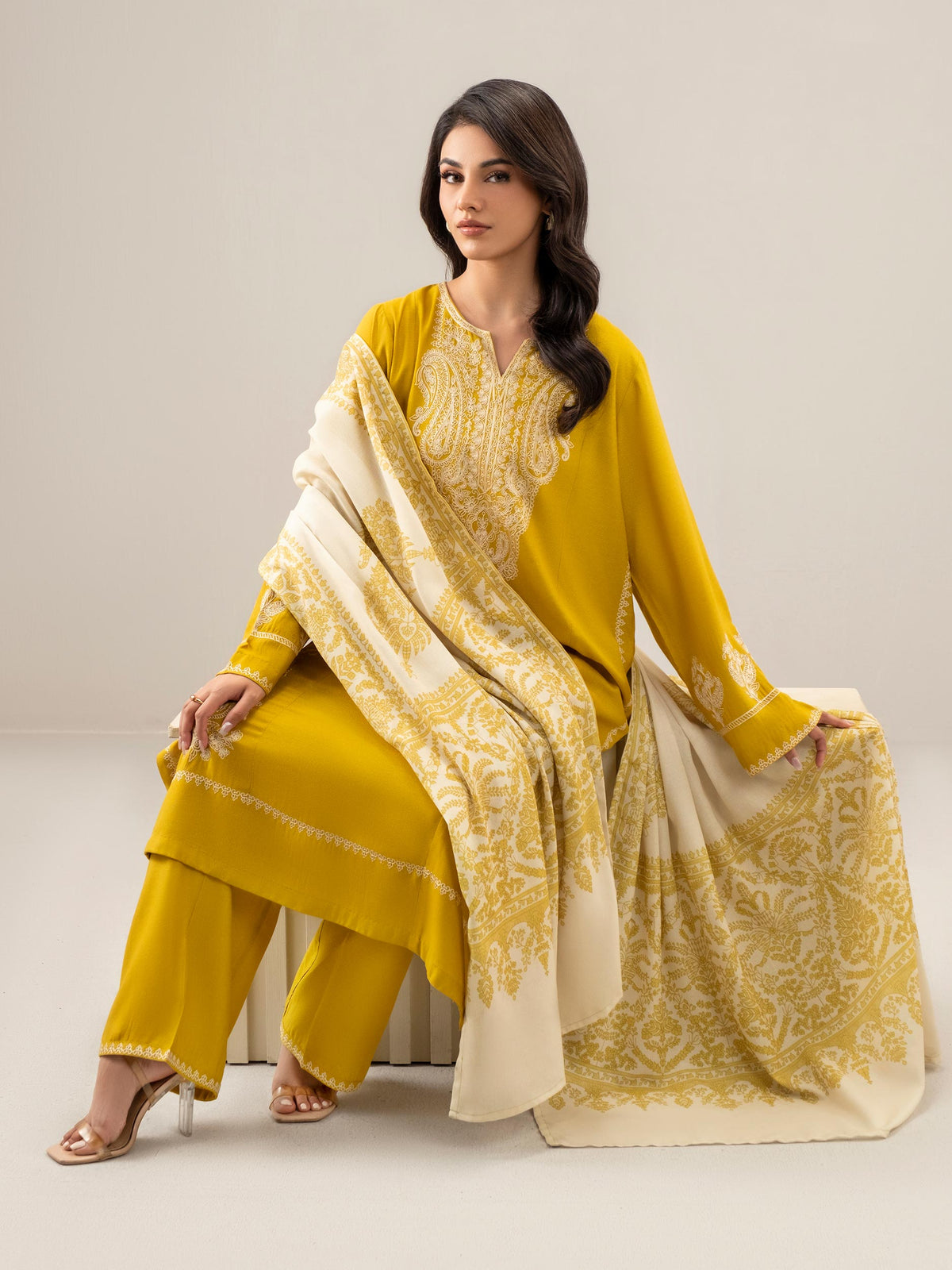 3 Piece Karandi Suit-Embroidered (Unstitched)