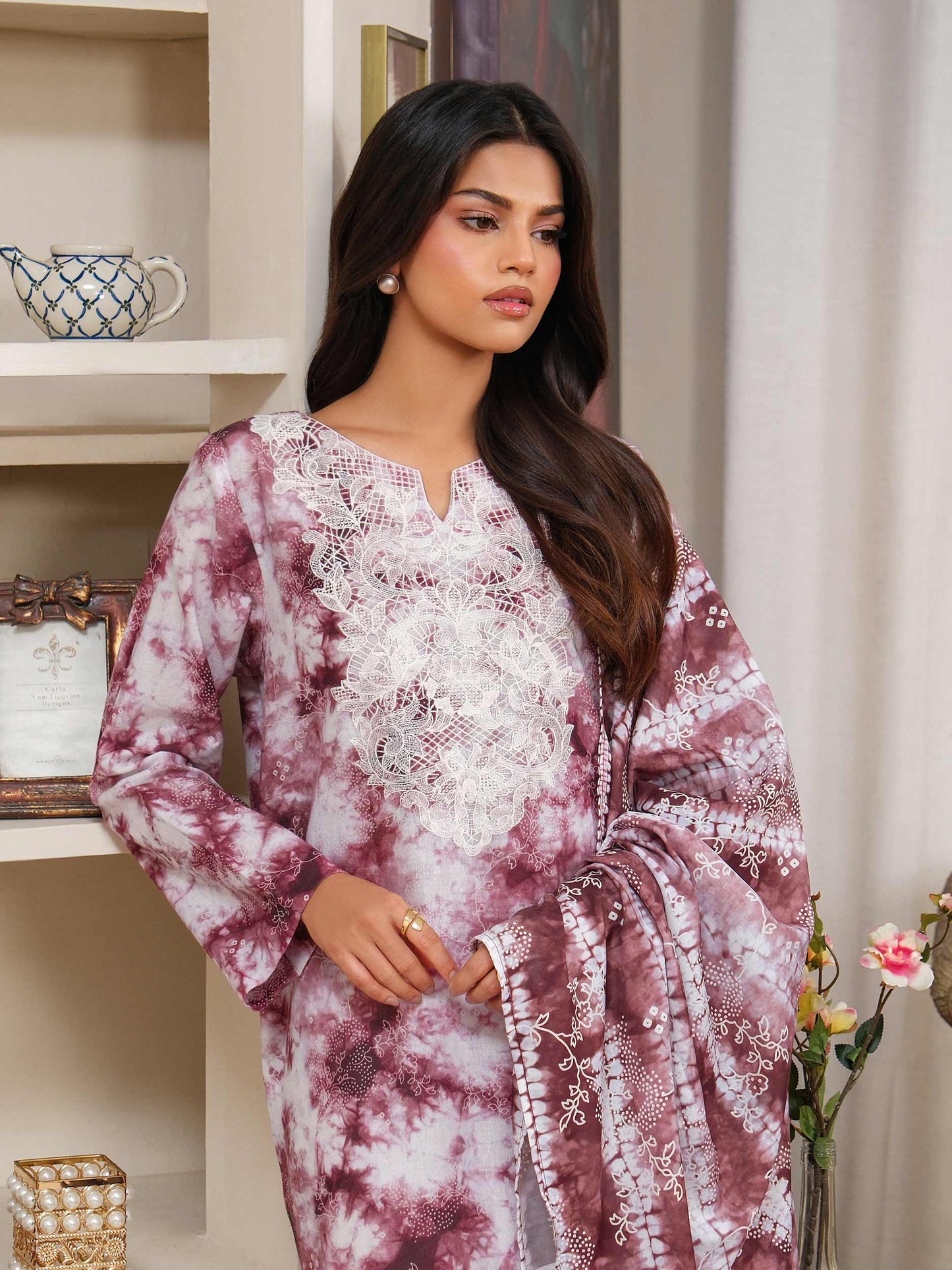 3 Piece Khaddar Suit-Embroidered (Unstitched)