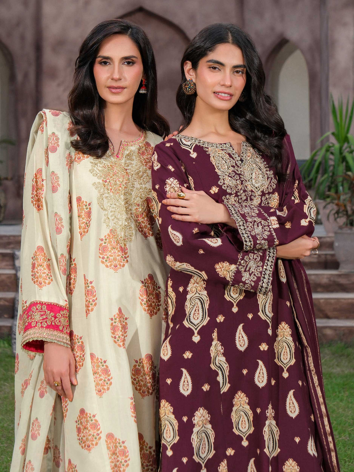 3 Piece Khaddar Paste Suit- Embroidered (Unstitched)