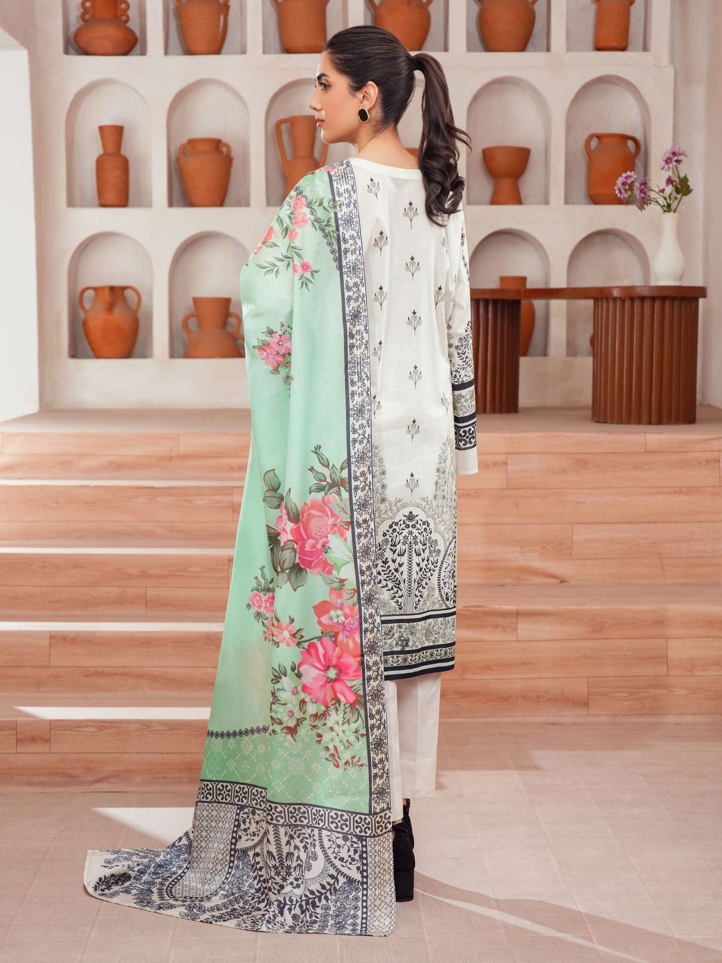 3 Piece Lawn Suit-Embroidered (Unstitched)