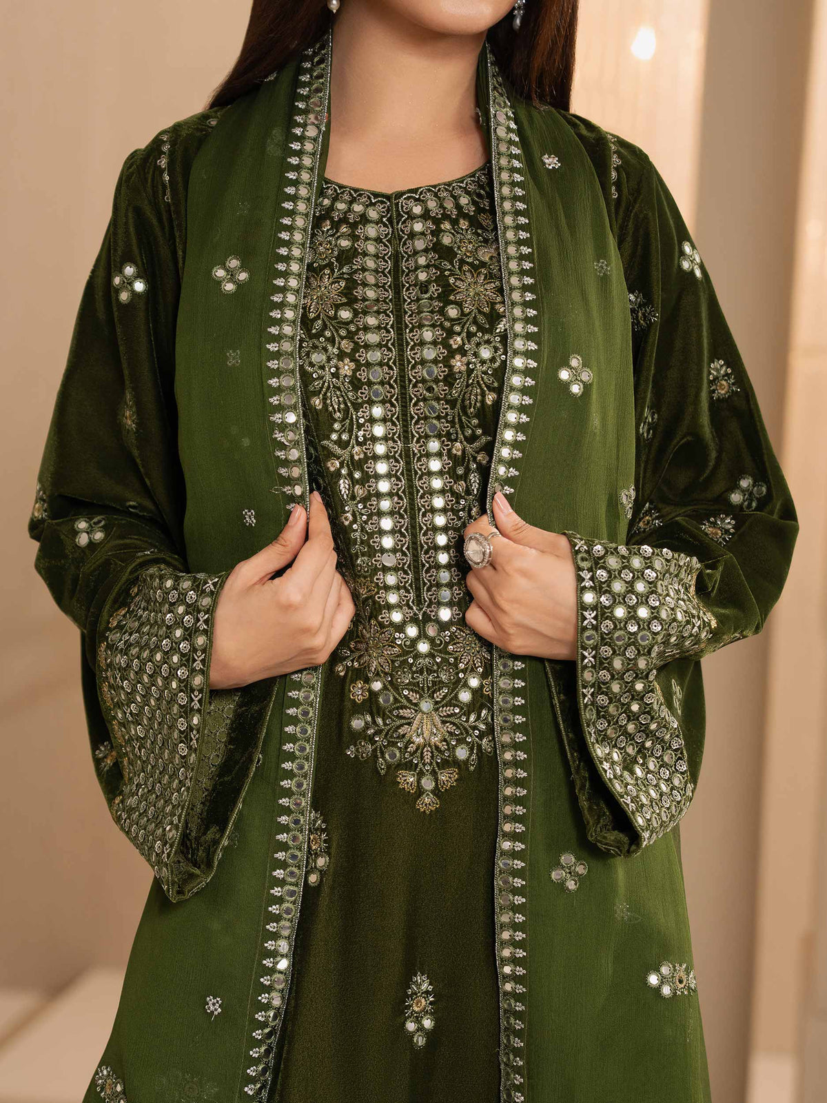 3 Piece Velvet Suit-Embroidered (Unstitched)
