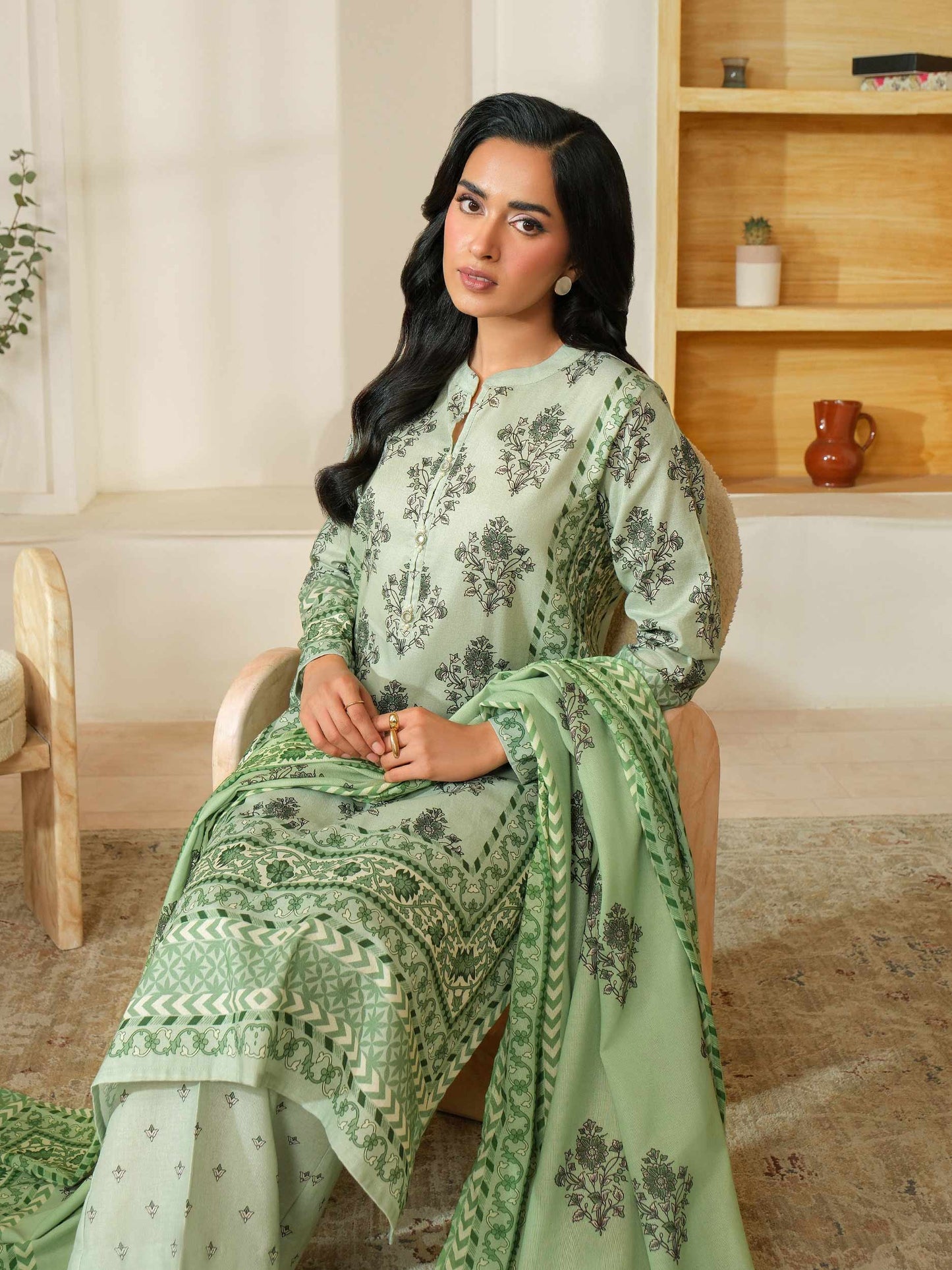 3 Piece Khaddar Suit-Printed (Unstitched)