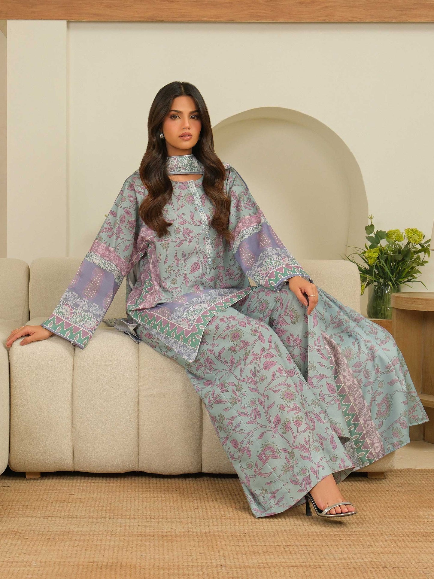 3 Piece Khaddar Suit-Printed (Unstitched)