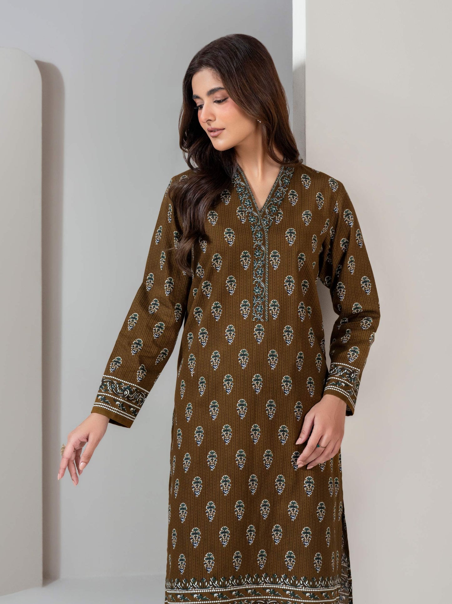 2 Piece Slub Khaddar Suit (Unstitched)