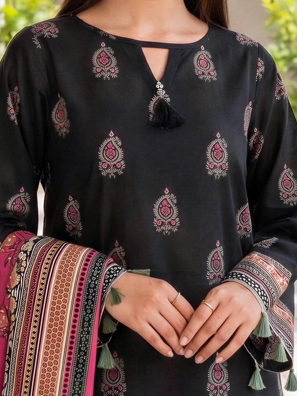 3 Piece Khaddar Suit-Printed (Unstitched)