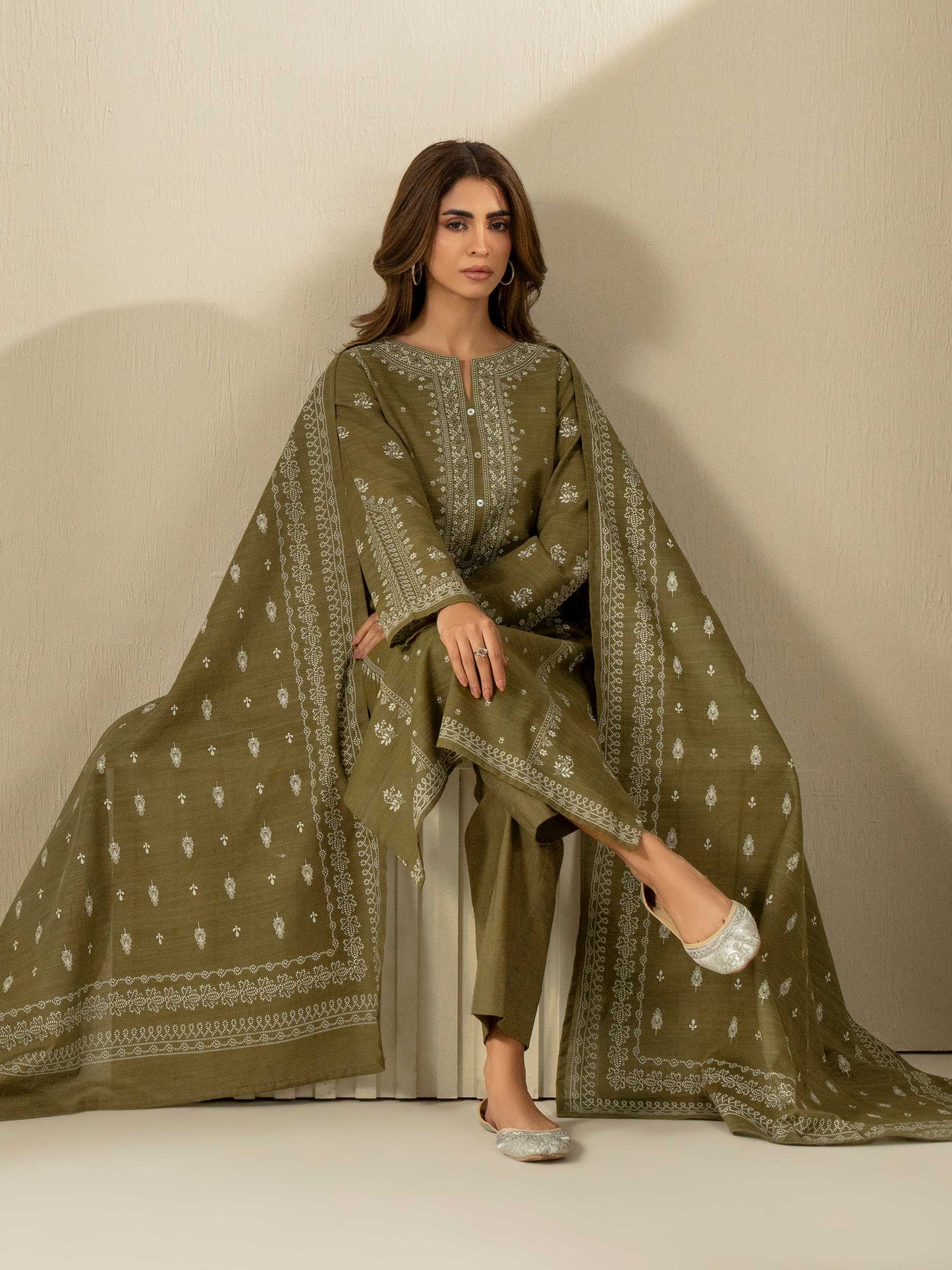 2 Piece Khaddar Suit-Printed (Unstitched)